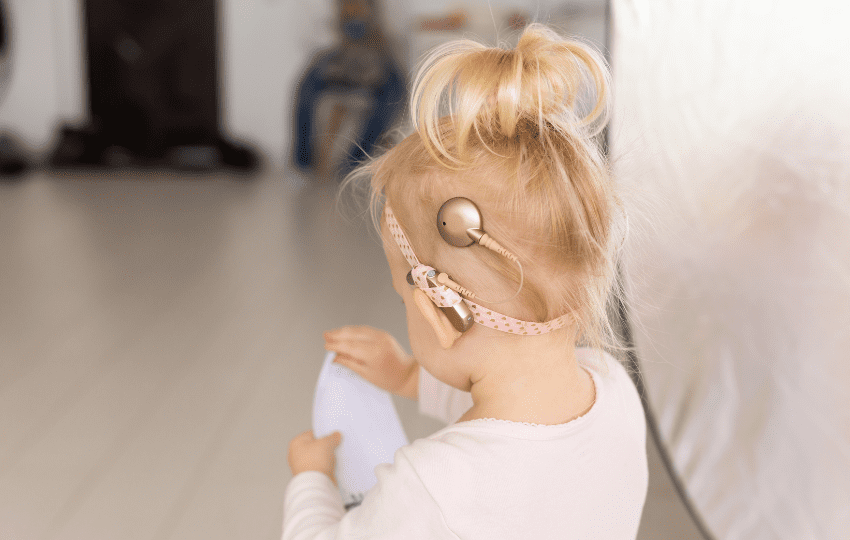 Como a linguagem pré-natal molda o cérebro do bebê