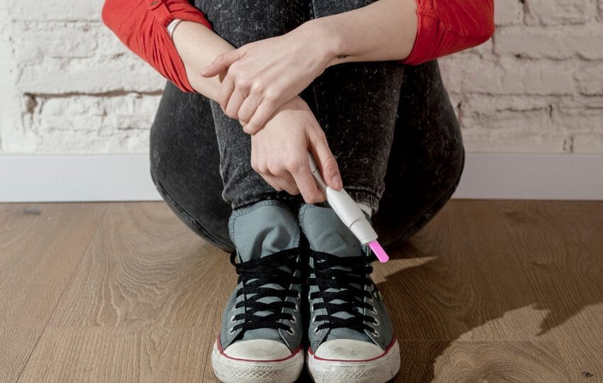 Gravidez na adolescência: impactos na saúde pública e estratégias de prevenção