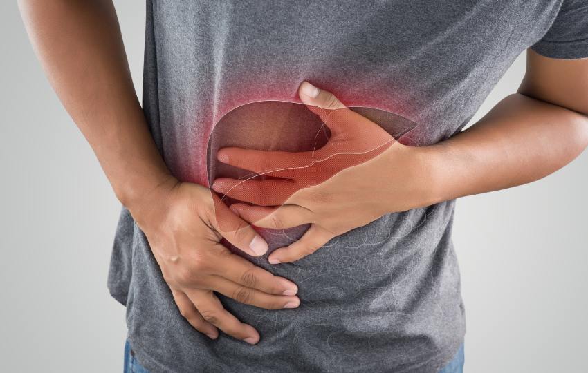 paciente com dor hepática, indica exame de transaminase oxalacética TGO