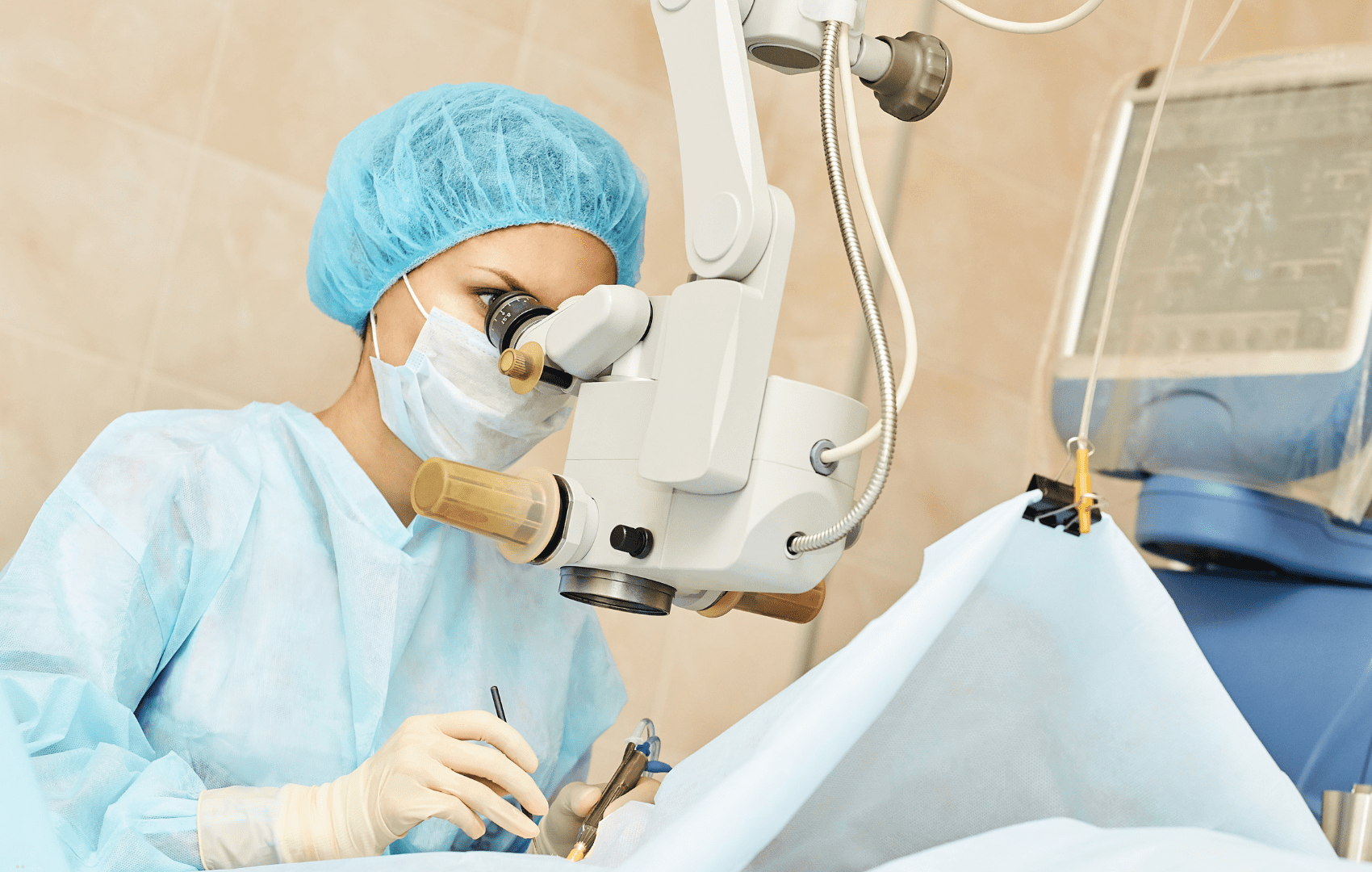 Homem de 46 anos recebe o primeiro transplante simultâneo de face e olho completo