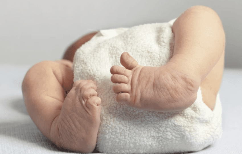 Órtese 3D de baixo custo para tratamento do pé torto congênito