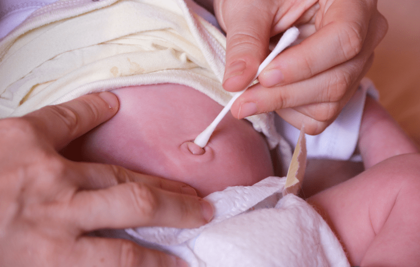 Aplicação de sal no Granuloma Umbilical