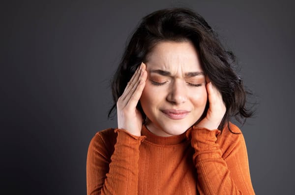 Lidocaína endovenosa no alívio da dor em enxaqueca crônica refratária