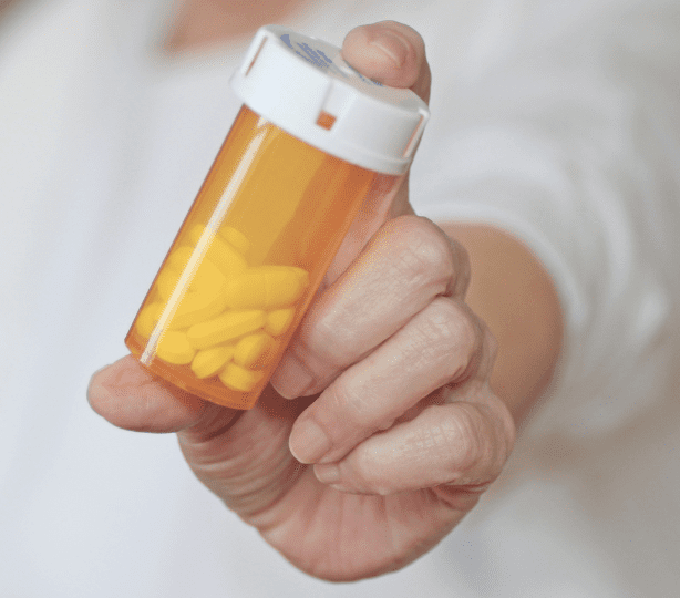 síndrome extrapiramidal Filgotinibe